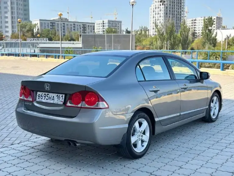 Honda civic 1.8 at
Exzecutive
2006 Год

Оригинальный пробег 183 000км
Автомобиль в отличном состоянии!
Мотор в идеальном состоянии
Коробка переключает мягко
Без рывков
Комплектация самая полная на лепестках!
Кузов в отличном состоянии!
Без рыжиков, ровный красивый!
В одних руках более 10 лет
За всё время 3 владельца

Цена 850 000₽ торг

Остальные вопросы по телефону

+79496361868 (Телега)

+380681107552(Воцап телега) - фотография - 4