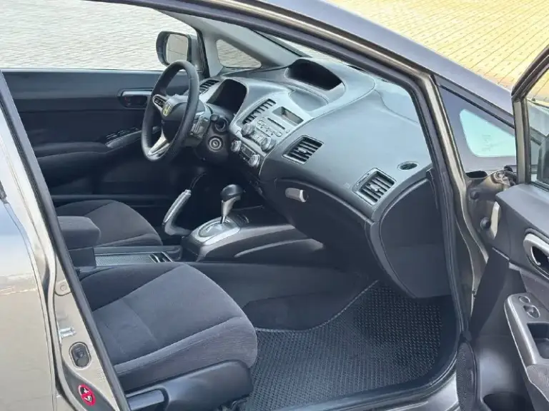 Honda civic 1.8 at
Exzecutive
2006 Год

Оригинальный пробег 183 000км
Автомобиль в отличном состоянии!
Мотор в идеальном состоянии
Коробка переключает мягко
Без рывков
Комплектация самая полная на лепестках!
Кузов в отличном состоянии!
Без рыжиков, ровный красивый!
В одних руках более 10 лет
За всё время 3 владельца

Цена 850 000₽ торг

Остальные вопросы по телефону

+79496361868 (Телега)

+380681107552(Воцап телега) - фотография - 7