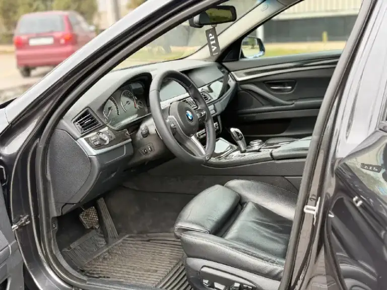 Продается bmw 5-series 535i xdrive 2013 года!
- Мощный 3.0-литровый бензиновый турбодвигатель на 306 л. С.
- Автоматическая коробка передач.
- Оригинальный пробег 205 тыс. Км.
- Переделанная выхлопная система с попкорн даунпайпом.
- Вложено много денег в доработки и обслуживание.
- Свежие масла и фильтры.
- Новые диски и резина.
Цена 1.880.000 тысяч рублей
Контактная информация:**
Телефон: +7(949)910-02-20
Телефон : 8(909)408-88-98
Связь через мессенджеры: telegram, whatsapp
**Возможен разумный торг у капота.
📲 Tg: @ivan1293
📞 Звоните: +7(949)9100220 - фотография - 10