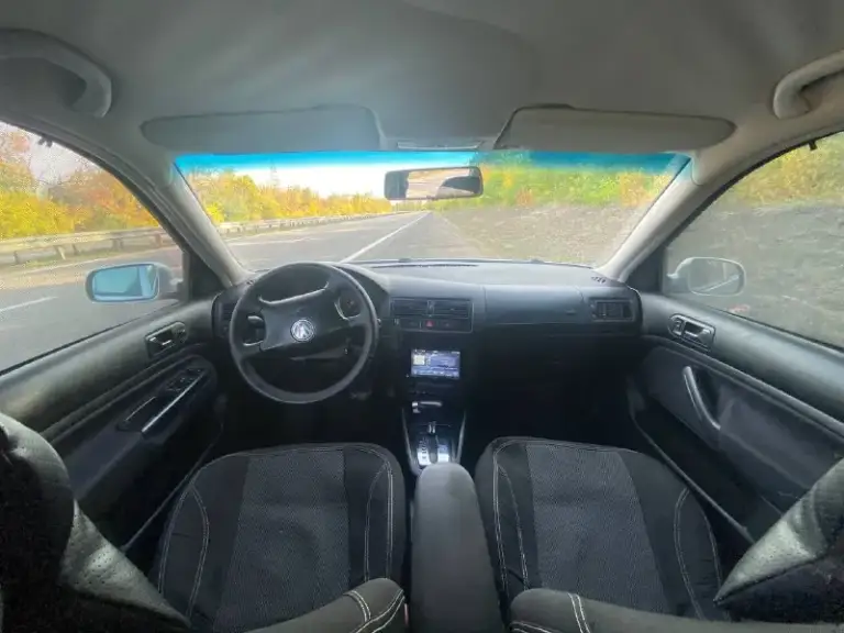 Продам чистого немца
Golf 4 2003г
1.6 Бензин/газ (вписан)
Коробка автомат
Пробег 230
Полный электропакет, климат, хорошая магнитола(nakamichi), камера заднего вида, led свет.
Автомобиль в хорошем состоянии для своих лет, едет бодро, перепрошита на евро 2, двигатель после капиталки(221км), коробка после ремонта и зпамены масла(227км), пороги переварены, недавно поменял тормозные диски и колодки, ремень грм, все тех. Жидкости, руль обтянут кожей, есть нюансы по кузову (нужно подкрашивать, гнили и ржавчины нет)
Цена 550 минимальный торг реальному покупателю, я собственник, владею с 2021 года, пригнан из германии, я первый владелец в украине и рф. Не расчитывайте увидеть новый автомобиль. Есть незначительные ошибки, которые на динамику и расход не влияют. Переоформление в мрэо
Осмотр мариуполь +79495520152
📲 Tg: @mive13
📞 Звоните: +7(949)5520152 - фотография - 3