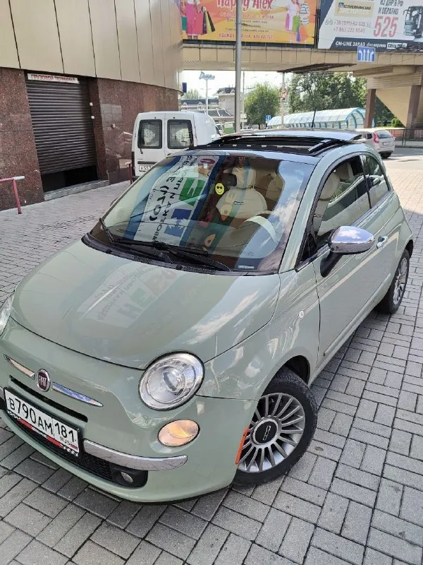 Продается личное авто fiat 500 – маленькая маневренная машинка для комфортных поездок! Донецк

🌟 Год выпуска: 2013 
🚗 Двигатель: 1.4л бензин, 100 л. С.  
🛣️Пробег: 130 000 км
⚙️ Коробка передач: автомат aisin на 6 передач (спорт и зимний режим) 
☀️ Панорамный люк: сдвигающийся с шторкой для отличного освещения 
🛋️ Салон: кожаный, стильный и удобный 

Идеальный автомобиль для городских условий! Компактные размеры и высокая маневренность позволят легко парковаться в любых местах, а мощный двигатель обеспечит динамичное движение. Кожаный салон добавляет роскоши и комфорта, а панорамный люк создаст атмосферу свободы и свежести в каждой поездке.

Цена: 850 000 ₽
Контакт: +79493900603 артем

Не упустите возможность стать владельцем этого стильного и надежного автомобиля! - фотография - 1