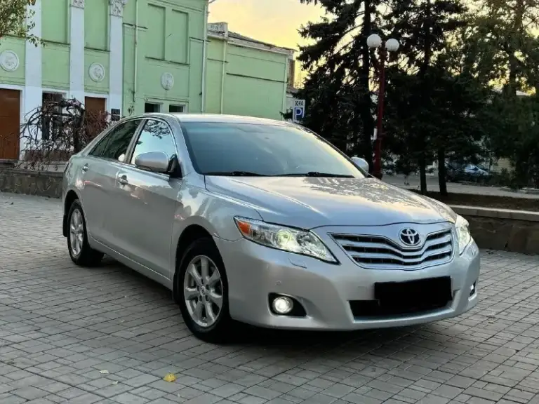 Продам надёжный семейный автомобиль toyota camry 45 рестайлинг 2011 года выпуска
Возможен обмен!
Автомобиль на обычном автомате. Коробка переключает отлично, без пинков и рывков. 2.4 бензин, работает идеально.
Авто технически в полном идеале, не требует никаких вложений! Готов к любым проверкам. По кузову также в очень достойном состоянии, без гнили и ржавчины! Весь ровный и красивый.
Хорошая комплектация: климат контроль, подогревы сидений, круиз контроль, мультируль, датчики дождя и света.
Цена 1.095.000 ₽, возможен торг быстрому покупателю!
☎️ +7 (949) 453-80-40
📞 Звоните: +7(949)4538040 - фотография - 3