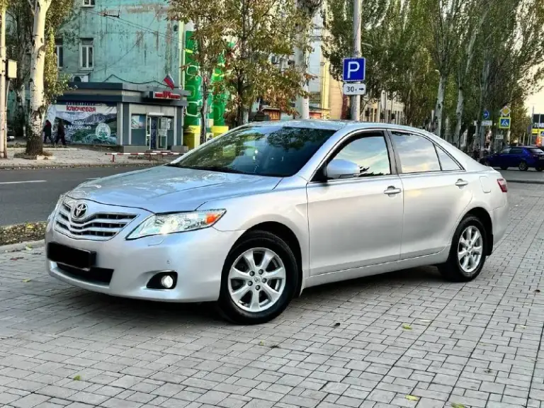 Продам надёжный семейный автомобиль toyota camry 45 рестайлинг 2011 года выпуска
Возможен обмен!
Автомобиль на обычном автомате. Коробка переключает отлично, без пинков и рывков. 2.4 бензин, работает идеально.
Авто технически в полном идеале, не требует никаких вложений! Готов к любым проверкам. По кузову также в очень достойном состоянии, без гнили и ржавчины! Весь ровный и красивый.
Хорошая комплектация: климат контроль, подогревы сидений, круиз контроль, мультируль, датчики дождя и света.
Цена 1.095.000 ₽, возможен торг быстрому покупателю!
☎️ +7 (949) 453-80-40
📞 Звоните: +7(949)4538040 - фотография - 4