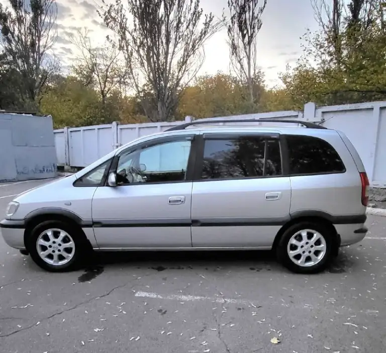 Opel зафира opel zafira 1.6 16v рестайлинг 2004 г. В. Превосходное состояние авто. Пригнана в 2018 году в донецк, один собственник. Родной пробег, вся история обслуживания. Установлено пропан. Не бит, корозии нет. Стекла атермальные родные. Хорошая комплектация: 10 airbag, климат контроль, круиз контроль, птф, полный бортовой компьютер итд. Все работает. 2 ключа. Донецк. Плохая связь. 620т. Р. +79498049797
📞 Звоните: +7(949)8049797 - фотография - 6