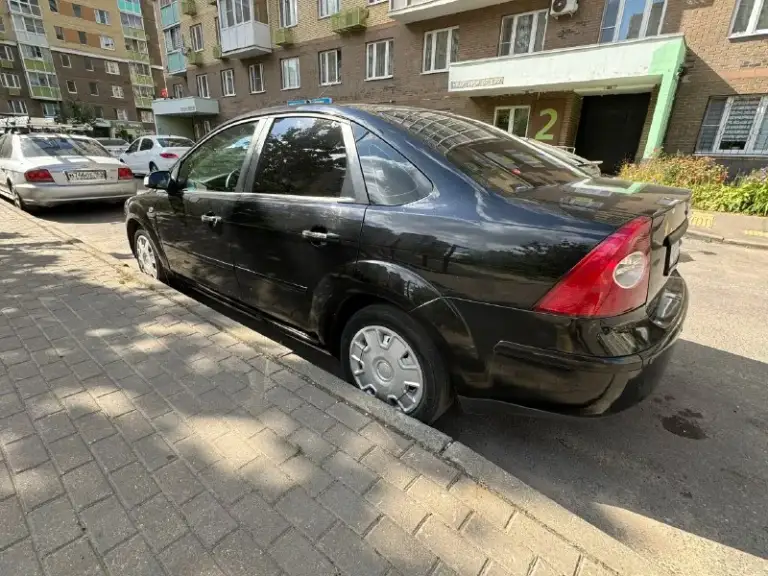Ford focus ( ford фокус) 2007 года.
Объём двигателя: 1,8 автомобиль в отличном состоянии.
Комплектация chia - кондиционер, все четыре стеклоподъемника, электрическая регулировка зеркал, обогрев переднего стекла, обогрев заднего стекла, подогрев сидушек, abs, хорошая магнитола.
Днище, порого, лонжероны, стаканы - всё целое.
Двигатель, коробка передач без нареканий, вложений не требует в дтп не участвовал
Осмотр г. Шахты цена - 400,000 тыс.
Шустрым торг
Все остальные вопросы по телефону:
Также можете писать в лс
+7 916 129-35-90
+7 926 040-51-81
📞 Звоните: +7(916)1293590 - фотография - 5