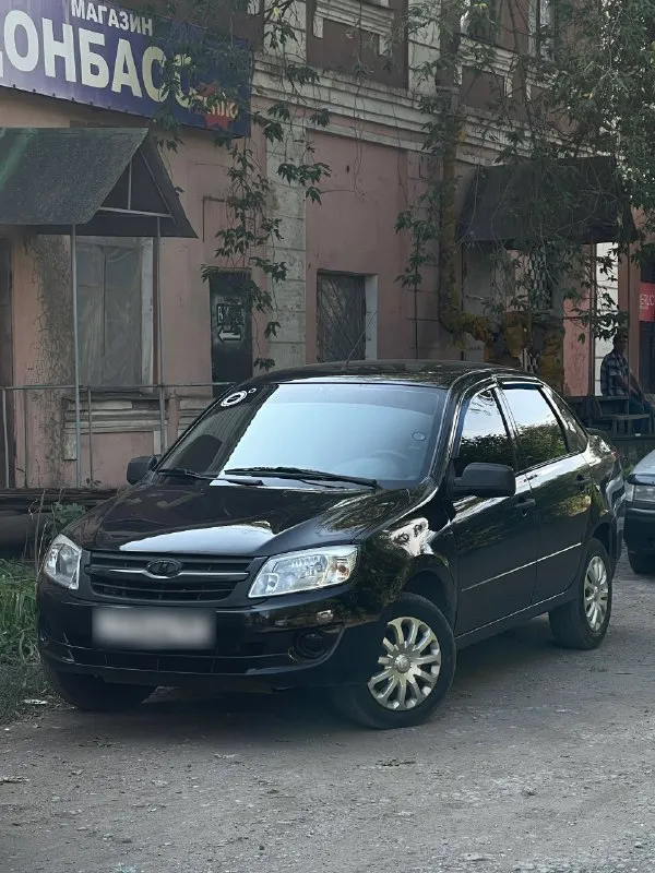 Продам ваз granta 2013 год цена : 510.000 рублей
Пробег у автомобиля : 120 тысяч, новые тормозные диски, колодки, новые форсунки,
Комплект зимней резины, машина очень бодрая имеется хорошая музыка магнитола от ауры, 4 динамика 16,5 и сабвуфер от урала, новые чехлы на сидения, за машиной ухаживал замена масла была каждые 6 тысяч небольшой торг присутствует, ни одного дтп, комплектация:abs,2эл. Ст, эур, кондиционер, 2 хозяин имеется сервисная книжка, детальней по
Тел:+79591841351
Г. Брянка
📞 Звоните: +7(959)1841351 - фотография - 1