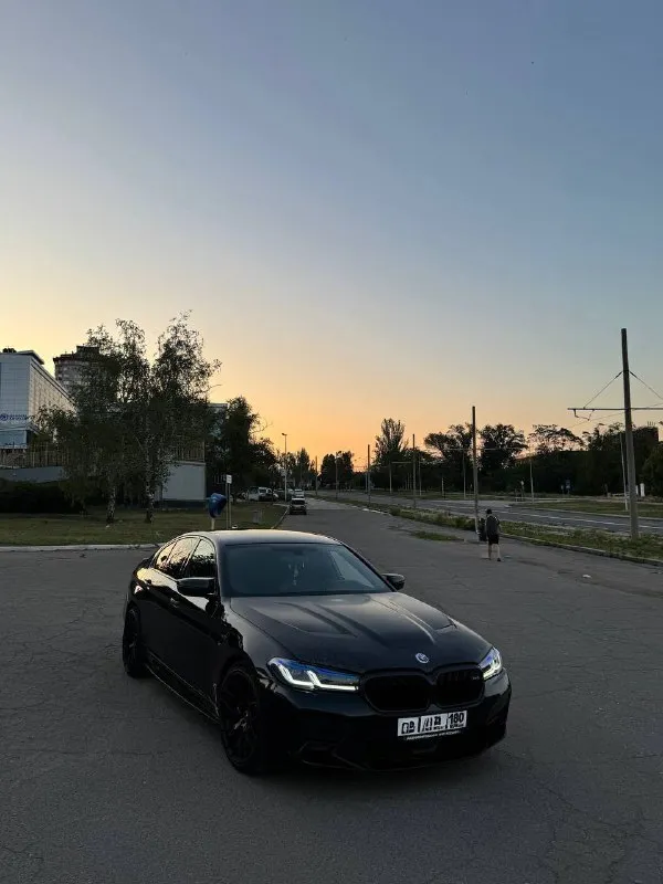 Продам bmw g30 530d xdrive
Мотор b57
Пробег 168.000
Комплектация м sport pro: сидения с вентиляцией, задние с подогревом, память сидений, парктроники, камера заднего вида, 3 ключа один из них смарт, черный потолок, переодета в м5ф90, m тормоза, на учет станет без проблема, могу присутствовать в мрэо, диски 20 оригинал vorsteiner ковка, в комплекте 18 оригинальные на хорошей зимней резине. Рассмотрю варианты обмена. В приоритете х5, х3.
Цена 3.800.000
Номер +79496177917 - фотография - 1