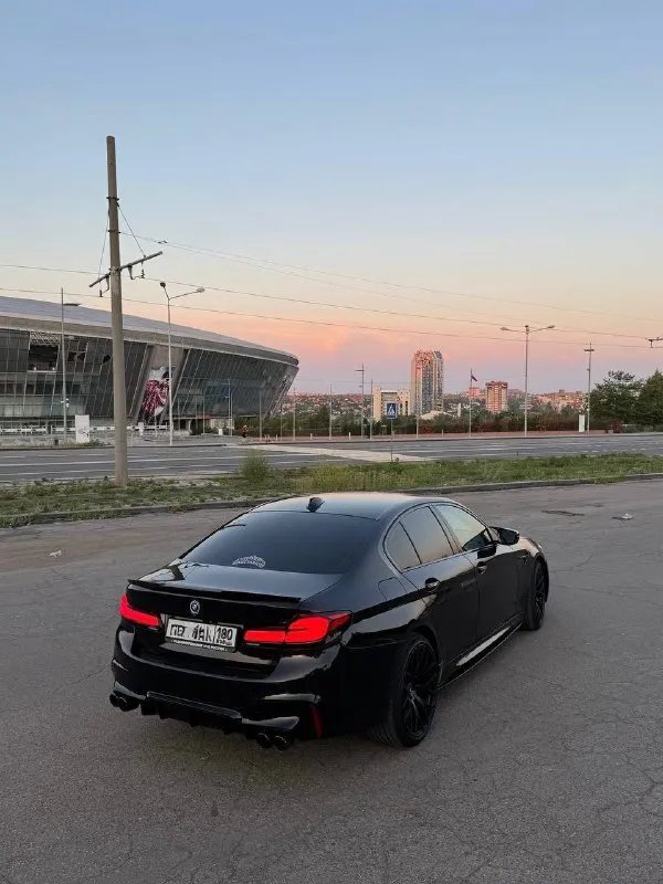 Продам bmw g30 530d xdrive
Мотор b57
Пробег 168.000
Комплектация м sport pro: сидения с вентиляцией, задние с подогревом, память сидений, парктроники, камера заднего вида, 3 ключа один из них смарт, черный потолок, переодета в м5ф90, m тормоза, на учет станет без проблема, могу присутствовать в мрэо, диски 20 оригинал vorsteiner ковка, в комплекте 18 оригинальные на хорошей зимней резине. Рассмотрю варианты обмена. В приоритете х5, х3.
Цена 3.800.000
Номер +79496177917 - фотография - 3