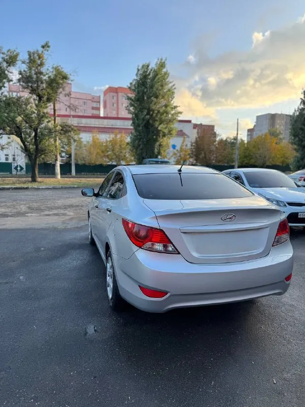Продам hyundai solaris 2012 года !
Объем двигателя: 1.6( цепной надежный мотор)
Коробка передач-5-ступенчатая механика
Пробег:171.000 км
Год выпуска-2012
По кузову в хорошем состоянии, без гнили и ржавчины
Машина в отличном техническом состоянии
4.000 Км назад было сделано то:
-Замена антифриза
-Замена тормозной жидкости
-Замена жидкости гур
-Замена масла и фильтров
-Замена задних сайлентблоков
-Перезаправка кондиционера ( дует на 5/5)
Удалил катализатор, и перепрошил !!!
Расход топлива- 6.7 л/100 км
На машине стоит хорошая летняя резина
Kumho 24 года выпуска, свежая, проехала очень мало
В подарок отдам почти новую зимнюю резину kumho!
Не такси, не каршеринг!
Переоформление без проблем, могу с вами присутствовать в мрэо

Все дополнительные вопросы по телефону:
+79495219479
Цена:745.000 тыс рублей ( хороший торг) - фотография - 3