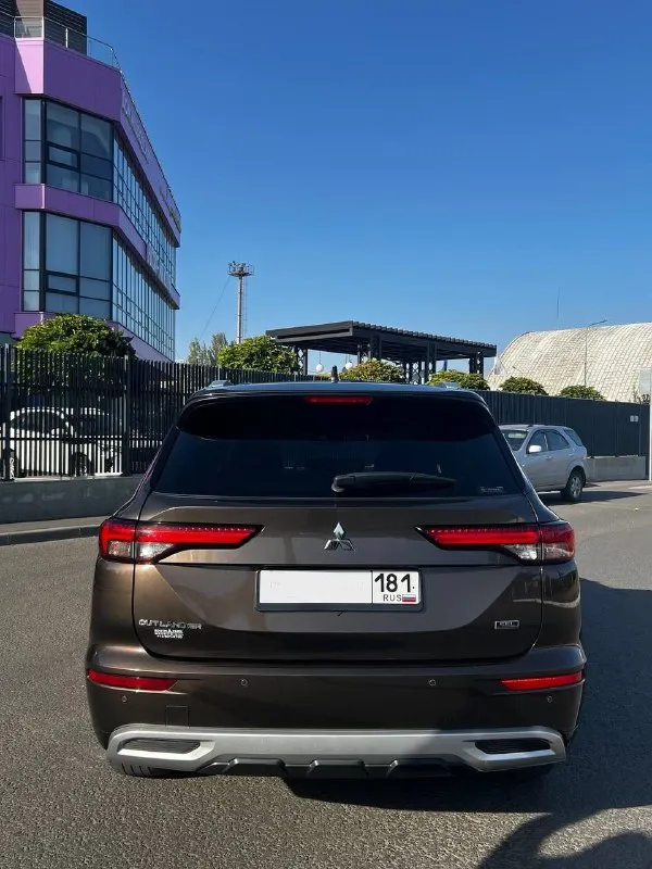 Продам mitsubishi outlander sel 2021 г. ✨
Двигатель: 2,5 л (бензин)
✅
Полный привод✅
Пробег: 25 тыс км✅
Я владелец ✅
Автомобиль в отличном состоянии, максимальная комплектация: память сидений, раздельный климат контроль, режимы езды, всевозможные ассистенты, адаптивный круиз, третий ряд сидений, премиум акустика, беспроводная зарядка, carplay и еще много опций которые сразу не перечислить!)
Цена: 3,250 млн ₽
Осмотр луганск!
Любые интересующие вопросы по телефону: 89591458699
📞 Звоните: +7(959)1458699 - фотография - 2