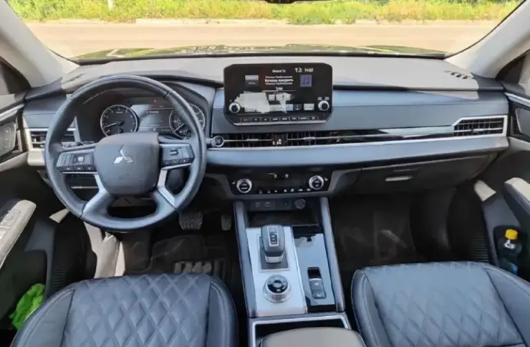 Продам mitsubishi outlander sel 2021 г. ✨
Двигатель: 2,5 л (бензин)
✅
Полный привод✅
Пробег: 25 тыс км✅
Я владелец ✅
Автомобиль в отличном состоянии, максимальная комплектация: память сидений, раздельный климат контроль, режимы езды, всевозможные ассистенты, адаптивный круиз, третий ряд сидений, премиум акустика, беспроводная зарядка, carplay и еще много опций которые сразу не перечислить!)
Цена: 3,250 млн ₽
Осмотр луганск!
Любые интересующие вопросы по телефону: 89591458699
📞 Звоните: +7(959)1458699 - фотография - 6