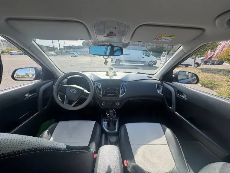 💶 1 950 000 
📮 Донецк
🚘 Hyundai creta
📅 2019
📊 Пробег: 52000
⛽ 2.0, Бензин, акпп
1 Владелец, не бита, не крашена. Дтп не было, состояние отличное. Трещина на лобовом от камня. Торг присутствует.

☎ +79493523341, +79493280505 - фотография - 6