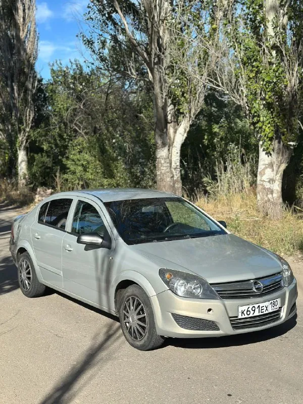 Продам opel astra h 2008 г. В. В отличном состоянии. Двигатель 1.8 обслужен. Коробка механика без нареканий. Кузов не гнилой, ржавчины нет - дно и пороги целые. В хорошей комплектации, климат, мульти-руль, подогревы, abs.
Полное переоформление - зелёная автотека.
Цена: 480.000 рублей, небольшой торг.
Находится в пгт. Донское.
+79497133206 - фотография - 2
