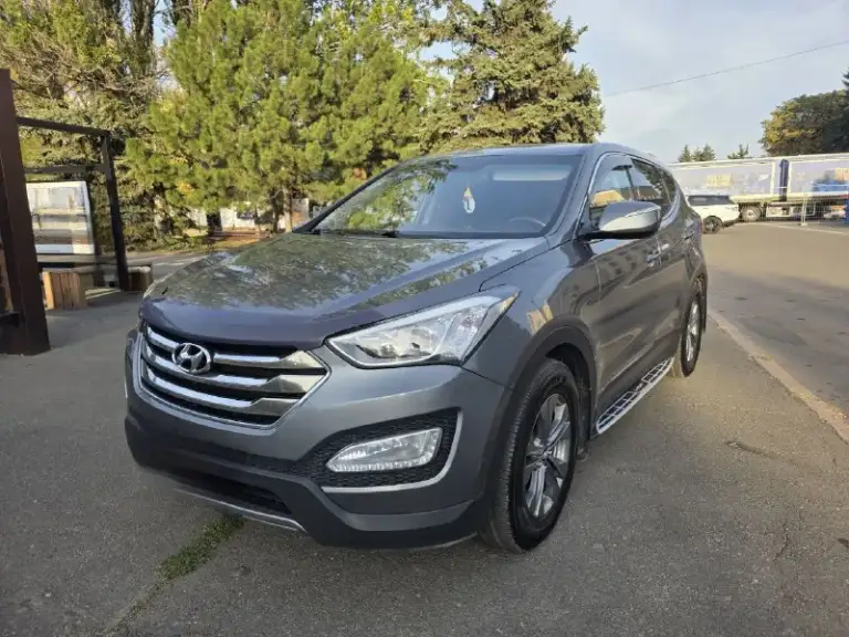 Продам hyundai santa fe 3
2012Г мкпп полный привод
2.4 Мотор, гнили и ржавчины нет, ошибок нет, нигде ничего не течет и не потеет,   кузов в очень хорошем состоянии,   без дтп, вторичный окрас одной двери, остальное в родне, стоят дорогие линзы свет огонь, фары  в плёнке, штатная аудио заменена на  современную. Переоформление обязательно

1 360 000

+79490348430 - фотография - 1