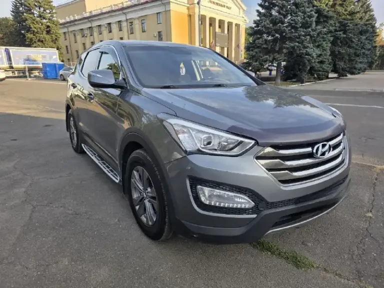 Продам hyundai santa fe 3
2012Г мкпп полный привод
2.4 Мотор, гнили и ржавчины нет, ошибок нет, нигде ничего не течет и не потеет,   кузов в очень хорошем состоянии,   без дтп, вторичный окрас одной двери, остальное в родне, стоят дорогие линзы свет огонь, фары  в плёнке, штатная аудио заменена на  современную. Переоформление обязательно

1 360 000

+79490348430 - фотография - 2