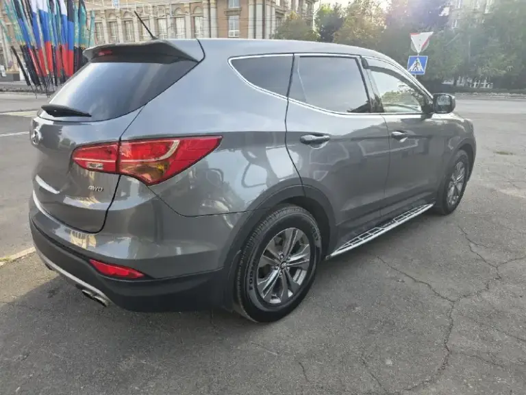 Продам hyundai santa fe 3
2012Г мкпп полный привод
2.4 Мотор, гнили и ржавчины нет, ошибок нет, нигде ничего не течет и не потеет,   кузов в очень хорошем состоянии,   без дтп, вторичный окрас одной двери, остальное в родне, стоят дорогие линзы свет огонь, фары  в плёнке, штатная аудио заменена на  современную. Переоформление обязательно

1 360 000

+79490348430 - фотография - 4