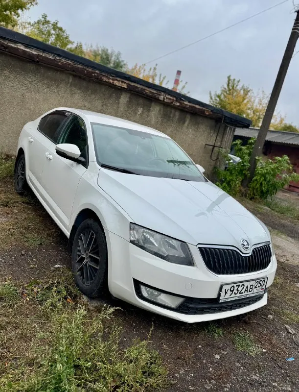 Skoda octavia а7 1.2 tsi, автомат, 2013 г. В ✅
Двигатель 4х цилиндровый, на 105 сил, не путайте с 3х цилиндрами‼️ автомобиль в отличоном состоянии, двигатель 1.2 tsi обслужен от а до я, коробка автомат dsg листает как положено без пинков и толчков!)
Родной пробег 227 000 км, комплектация: заводская система старт/стоп, задние парктроники, кондиционер (заправлен и дует как положено) подогревы сидений, туманки, датчик света и дождя, электро зеркала с подогревом, полный эл. Стекло пакет, 2 ключа, легкосплавные диски на летней резине, авто останетесь довольны ! Птс оригинал 🔥
Стоимость авто: ✅ 770 000 рублей ✅
Машина в макеевке: +79495570537
Либо +79490780102 + телеграмм
📞 Звоните: +7(949)5570537 - фотография - 1
