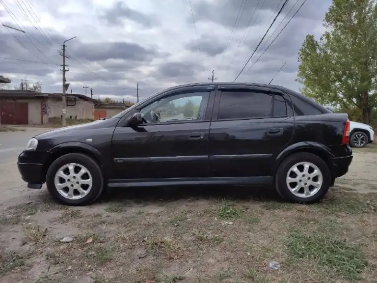 Продам opel astra g 1.6 8-клапанная. Год 2001. Установлено евро 4. Автомобиль в отличном состоянии! Все работает исправно. Авто без вложений! С документами полный порядок. Имеется 2-рой комплект зимней резины на дисках. Цена 550 тыс. Торг разумный у капота! Все интересующие вопросы по телефону: +79493502231
📞 Звоните: +7(949)3502231 - фотография - 4