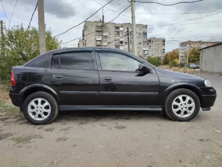 Продам opel astra g 1.6 8-клапанная. Год 2001. Установлено евро 4. Автомобиль в отличном состоянии! Все работает исправно. Авто без вложений! С документами полный порядок. Имеется 2-рой комплект зимней резины на дисках. Цена 550 тыс. Торг разумный у капота! Все интересующие вопросы по телефону: +79493502231
📞 Звоните: +7(949)3502231 - фотография - 5