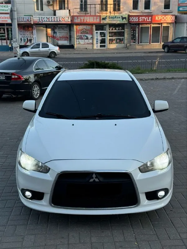 Mitsubishi lancer x 10
( 2015 Год ) 💰785.000💰 руб.
Митсубиси лансер рестайлинг
1.6 Чистый автомат японский !
199.000 Пробег
Двигатель не дымит, не троит, масло не расходует!
Акпп не пинает, не буксует, классический автомат, переключает мягко, и плавно!
Ходовая не гремит, не стучит, никуда не тянет!
По электрике все работает все исправно, кондиционер заправлен, и работает, печка жарит, подогревы сидений работают, элек. Зеркала, 4 стеклоподъемника, сигнализация, мульти руль, мультимедиа андроид, с задней камерой вида, с хорошей музыкой, bt и т д!
Документы кристально чистые, без запретов, без штрафов, переоформление без проблем, можно с моим присутствием.
Осмотр г. Макеевка
Связь +79494890856 +79496073269
Цена 785.000 руб торг - фотография - 1