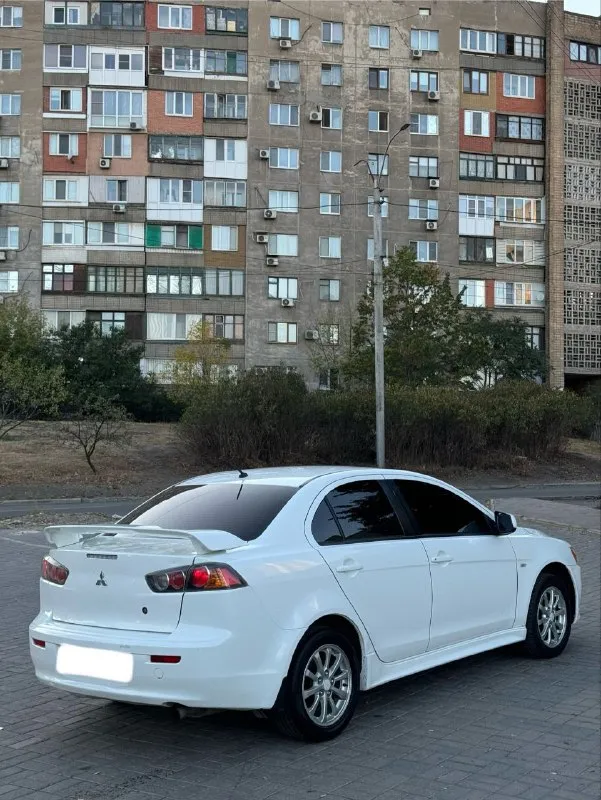 Mitsubishi lancer x 10
( 2015 Год ) 💰785.000💰 руб.
Митсубиси лансер рестайлинг
1.6 Чистый автомат японский !
199.000 Пробег
Двигатель не дымит, не троит, масло не расходует!
Акпп не пинает, не буксует, классический автомат, переключает мягко, и плавно!
Ходовая не гремит, не стучит, никуда не тянет!
По электрике все работает все исправно, кондиционер заправлен, и работает, печка жарит, подогревы сидений работают, элек. Зеркала, 4 стеклоподъемника, сигнализация, мульти руль, мультимедиа андроид, с задней камерой вида, с хорошей музыкой, bt и т д!
Документы кристально чистые, без запретов, без штрафов, переоформление без проблем, можно с моим присутствием.
Осмотр г. Макеевка
Связь +79494890856 +79496073269
Цена 785.000 руб торг - фотография - 3