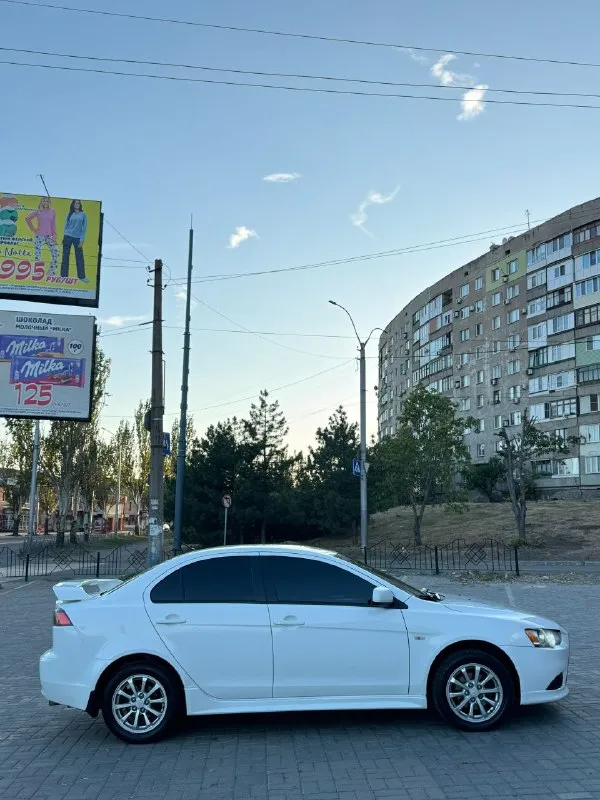 Mitsubishi lancer x 10
( 2015 Год ) 💰785.000💰 руб.
Митсубиси лансер рестайлинг
1.6 Чистый автомат японский !
199.000 Пробег
Двигатель не дымит, не троит, масло не расходует!
Акпп не пинает, не буксует, классический автомат, переключает мягко, и плавно!
Ходовая не гремит, не стучит, никуда не тянет!
По электрике все работает все исправно, кондиционер заправлен, и работает, печка жарит, подогревы сидений работают, элек. Зеркала, 4 стеклоподъемника, сигнализация, мульти руль, мультимедиа андроид, с задней камерой вида, с хорошей музыкой, bt и т д!
Документы кристально чистые, без запретов, без штрафов, переоформление без проблем, можно с моим присутствием.
Осмотр г. Макеевка
Связь +79494890856 +79496073269
Цена 785.000 руб торг - фотография - 6