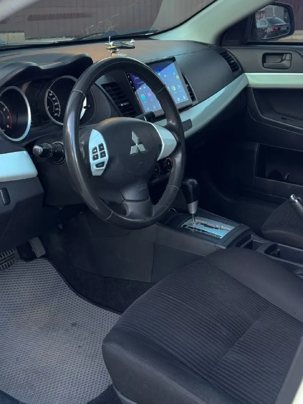 Mitsubishi lancer x 10
( 2015 Год ) 💰785.000💰 руб.
Митсубиси лансер рестайлинг
1.6 Чистый автомат японский !
199.000 Пробег
Двигатель не дымит, не троит, масло не расходует!
Акпп не пинает, не буксует, классический автомат, переключает мягко, и плавно!
Ходовая не гремит, не стучит, никуда не тянет!
По электрике все работает все исправно, кондиционер заправлен, и работает, печка жарит, подогревы сидений работают, элек. Зеркала, 4 стеклоподъемника, сигнализация, мульти руль, мультимедиа андроид, с задней камерой вида, с хорошей музыкой, bt и т д!
Документы кристально чистые, без запретов, без штрафов, переоформление без проблем, можно с моим присутствием.
Осмотр г. Макеевка
Связь +79494890856 +79496073269
Цена 785.000 руб торг - фотография - 7