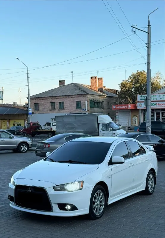 Mitsubishi lancer x 10
( 2015 Год ) 💰785.000💰 руб.
Митсубиси лансер рестайлинг
1.6 Чистый автомат японский !
199.000 Пробег
Двигатель не дымит, не троит, масло не расходует!
Акпп не пинает, не буксует, классический автомат, переключает мягко, и плавно!
Ходовая не гремит, не стучит, никуда не тянет!
По электрике все работает все исправно, кондиционер заправлен, и работает, печка жарит, подогревы сидений работают, элек. Зеркала, 4 стеклоподъемника, сигнализация, мульти руль, мультимедиа андроид, с задней камерой вида, с хорошей музыкой, bt и т д!
Документы кристально чистые, без запретов, без штрафов, переоформление без проблем, можно с моим присутствием.
Осмотр г. Макеевка
Связь +79494890856 +79496073269
Цена 785.000 руб торг - фотография - 9