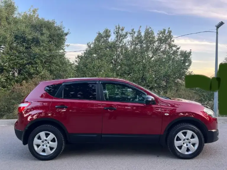 Nissan qashqai - ниссан кашкай рестайлинг. В состоянии близко к новому автомобилю!
Не бита, не крашена! 100%. Вся в родной краске! Куплена в 2011 году.
Один единственный владелец! За всю жизнь! Пробег 132.тыс. Км. Сборка англия. Гаражное хранения. Авто абсолютно весь обслужен и не требует никаких вложений, и в ближайшее время не будет требовать. Недавно было сделано большое т. О. Всё остекление включая лобовое оригинал. Не одна деталь не снималась. Кузов лужённый оцинкован!
💰Цена 920.000₽💰

📞 +79494115300 - фотография - 8