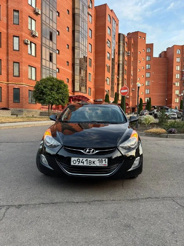 В продаже hyundai elantra 1.8 автомат
2012 Год. 166.000 км оригинального пробега. Машинка была привезена из америки 5 лет назад. Один хозяин с момента приезда авто.
Авто все обслужено, новые иридиевые свечи, стойки ( амортизаторы ), масло, антифриз. Заменено масло в .
Стоит отличная резина pirelli. Авто выглядит хорошо как на фото, так и вживую. Приятный не затертый чистый салон.
Комплектация с подогревом сидений, кондиционер, 4 эл. Стеклоподъемника, круиз контроль, стоит качественная музыка, кожаный руль. 2 ключа.
Машинка едет бодро и в то же время мягкая и комфортная.
Приезжайте, смотрите, щупайте, катайтесь, любые проверки за ваш счет.
Осмотр г. Луганск
Цена 1.130.000 торг у авто.
+79595022666
+79591539242
📞 Звоните: +7(959)5022666 - фотография - 10