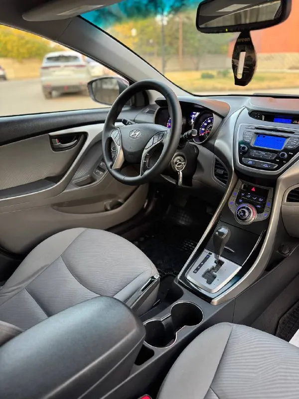 В продаже hyundai elantra 1.8 автомат
2012 Год. 166.000 км оригинального пробега. Машинка была привезена из америки 5 лет назад. Один хозяин с момента приезда авто.
Авто все обслужено, новые иридиевые свечи, стойки ( амортизаторы ), масло, антифриз. Заменено масло в .
Стоит отличная резина pirelli. Авто выглядит хорошо как на фото, так и вживую. Приятный не затертый чистый салон.
Комплектация с подогревом сидений, кондиционер, 4 эл. Стеклоподъемника, круиз контроль, стоит качественная музыка, кожаный руль. 2 ключа.
Машинка едет бодро и в то же время мягкая и комфортная.
Приезжайте, смотрите, щупайте, катайтесь, любые проверки за ваш счет.
Осмотр г. Луганск
Цена 1.130.000 торг у авто.
+79595022666
+79591539242
📞 Звоните: +7(959)5022666 - фотография - 8