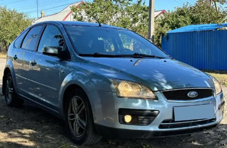 Продам ford focus || поколения 2007г. В.
Автомобиль в отличнейшем состоянии!
С зеленой автотекой (без дтп).
Оригинальный пробег 197т.
Цепной мотор 1.8 125л. С.
Работает очень тихо и ровно!
Масло не расходует!
Ходовая часть взбитая!
Посторонние звуки отсутствуют.
Коробка передач переключается как положено!
Кузов в очень достойном и привлекательном состоянии!
Гнили ржавчины и прочих дефектов нет!
Все герметики и швы завод!
Остекление все родное включая лобовое стекло!
Комплектация chia:
Кондиционер,
Круиз контроль,
Системы abs esp,
Гидроусилитель руля,
4Эл. Стеклоподъемника,
Подогрев сидений,
Подогрев лобового стекла,
Эл. Регулировка зеркал с подогревом.
Документально чистый автомобиль!
Без штрафов и запретов!
Цена 615т/р торг.
Тел: +79496368500 - фотография - 2