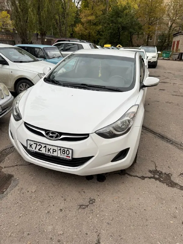Добрый день! Продаю hyundai elantra. 2012 год, 1,6 механика. В идеальном техническом состоянии, полностью обслужена, один хозяин. Пробег 124000.
Цена 1 050 000 - фотография - 1