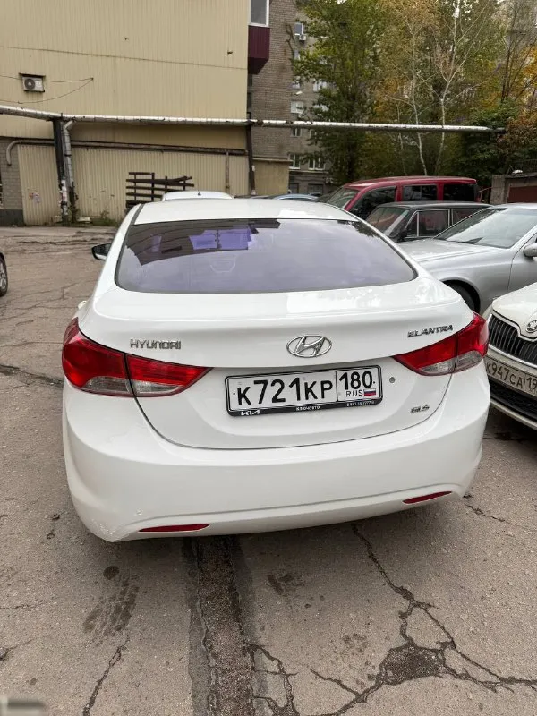 Добрый день! Продаю hyundai elantra. 2012 год, 1,6 механика. В идеальном техническом состоянии, полностью обслужена, один хозяин. Пробег 124000.
Цена 1 050 000 - фотография - 2