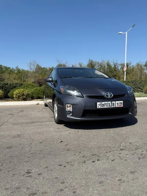 Toyota prius 2010 год
Пробег: 205 000 км
Автомобиль в отличном техническом состоянии, полностью исправен и не требует никаких вложений
Масло не ест, всё обслужено вовремя, двигатель и коробка работают идеально
Я собственник, полный порядок с документами
Хорошая комплектация:
•Кожаный салон — чистый, ухоженный, без потертостей
•4 Электростеклоподъёмника
•Бесключевой доступ и запуск кнопкой🔘
•Климат-контроль
•Подогрев сидений
•Музыка, bluetooth, aux— всё работает без нареканий
Экономичный гибрид — расход топлива минимальный
Едет мягко, комфортно, ничего не гремит и не стучит.
Авто ухожено, использовалось бережно, всегда хранилось в чистоте.
Отличный вариант для тех, кто ищет надёжную, комфортную и экономичную машину!
Осмотр: г. Луганск
Цена 1.100.000 ₽
+79591676091
Торг у капота 😉
📞 Звоните: +7(959)1676091 - фотография - 2