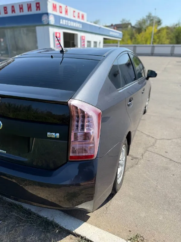 Toyota prius 2010 год
Пробег: 205 000 км
Автомобиль в отличном техническом состоянии, полностью исправен и не требует никаких вложений
Масло не ест, всё обслужено вовремя, двигатель и коробка работают идеально
Я собственник, полный порядок с документами
Хорошая комплектация:
•Кожаный салон — чистый, ухоженный, без потертостей
•4 Электростеклоподъёмника
•Бесключевой доступ и запуск кнопкой🔘
•Климат-контроль
•Подогрев сидений
•Музыка, bluetooth, aux— всё работает без нареканий
Экономичный гибрид — расход топлива минимальный
Едет мягко, комфортно, ничего не гремит и не стучит.
Авто ухожено, использовалось бережно, всегда хранилось в чистоте.
Отличный вариант для тех, кто ищет надёжную, комфортную и экономичную машину!
Осмотр: г. Луганск
Цена 1.100.000 ₽
+79591676091
Торг у капота 😉
📞 Звоните: +7(959)1676091 - фотография - 3