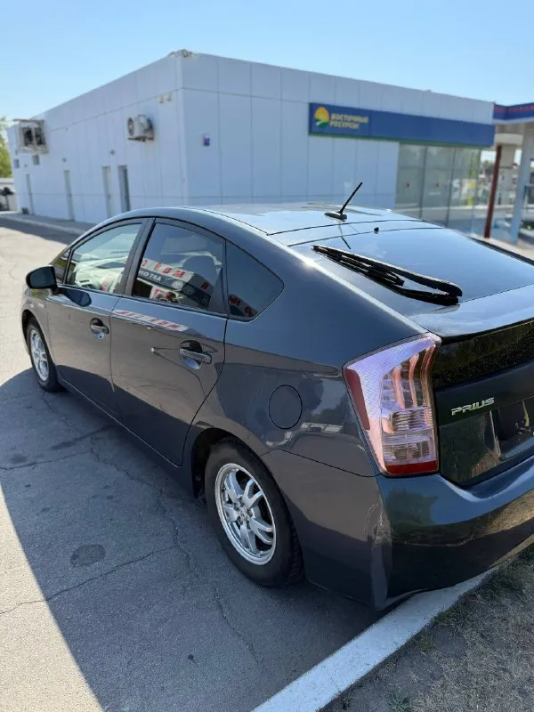 Toyota prius 2010 год
Пробег: 205 000 км
Автомобиль в отличном техническом состоянии, полностью исправен и не требует никаких вложений
Масло не ест, всё обслужено вовремя, двигатель и коробка работают идеально
Я собственник, полный порядок с документами
Хорошая комплектация:
•Кожаный салон — чистый, ухоженный, без потертостей
•4 Электростеклоподъёмника
•Бесключевой доступ и запуск кнопкой🔘
•Климат-контроль
•Подогрев сидений
•Музыка, bluetooth, aux— всё работает без нареканий
Экономичный гибрид — расход топлива минимальный
Едет мягко, комфортно, ничего не гремит и не стучит.
Авто ухожено, использовалось бережно, всегда хранилось в чистоте.
Отличный вариант для тех, кто ищет надёжную, комфортную и экономичную машину!
Осмотр: г. Луганск
Цена 1.100.000 ₽
+79591676091
Торг у капота 😉
📞 Звоните: +7(959)1676091 - фотография - 4