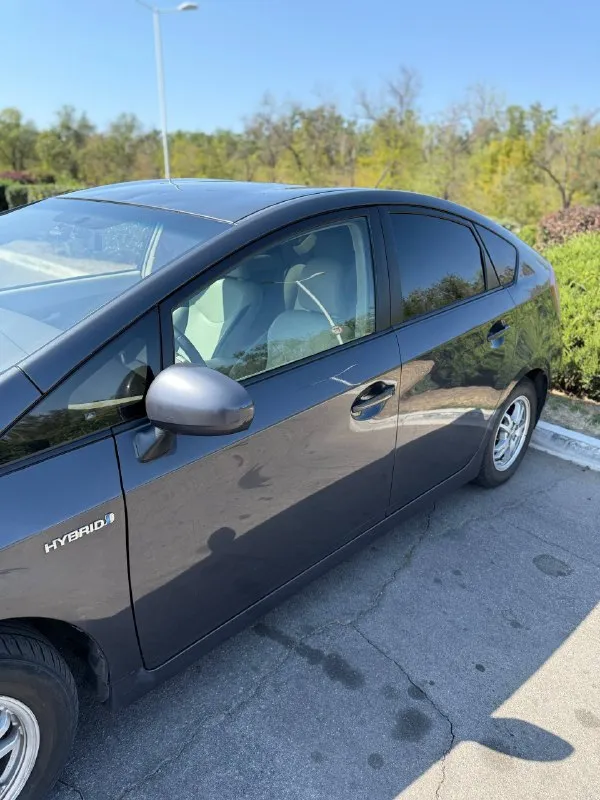 Toyota prius 2010 год
Пробег: 205 000 км
Автомобиль в отличном техническом состоянии, полностью исправен и не требует никаких вложений
Масло не ест, всё обслужено вовремя, двигатель и коробка работают идеально
Я собственник, полный порядок с документами
Хорошая комплектация:
•Кожаный салон — чистый, ухоженный, без потертостей
•4 Электростеклоподъёмника
•Бесключевой доступ и запуск кнопкой🔘
•Климат-контроль
•Подогрев сидений
•Музыка, bluetooth, aux— всё работает без нареканий
Экономичный гибрид — расход топлива минимальный
Едет мягко, комфортно, ничего не гремит и не стучит.
Авто ухожено, использовалось бережно, всегда хранилось в чистоте.
Отличный вариант для тех, кто ищет надёжную, комфортную и экономичную машину!
Осмотр: г. Луганск
Цена 1.100.000 ₽
+79591676091
Торг у капота 😉
📞 Звоните: +7(959)1676091 - фотография - 5
