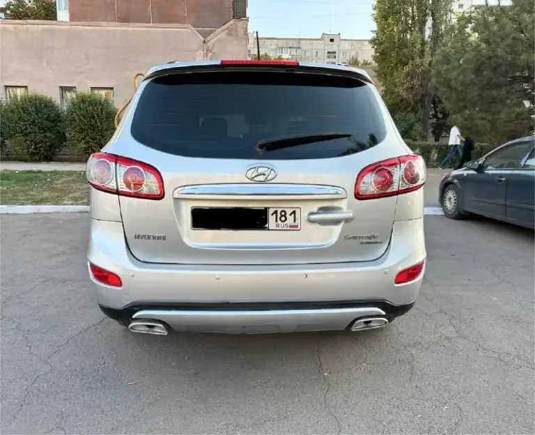 Продам hyundai santa fe|2011г
2.4 Бензин
Работает идеально!
Коробка автомат
Полных привод 4х4
Двухзонный климат
Круиз контроль
Подогрев сидений
Подогрев зеркал
Мульте руль
Монитор с навигацией
Bluetooth, aux, usb
Парктроники зад перед
2 Ключа
От собственницы
Цена-1.270.000₽
Все вопросы по телефону:+79591677371
📞 Звоните: +7(959)1677371 - фотография - 3