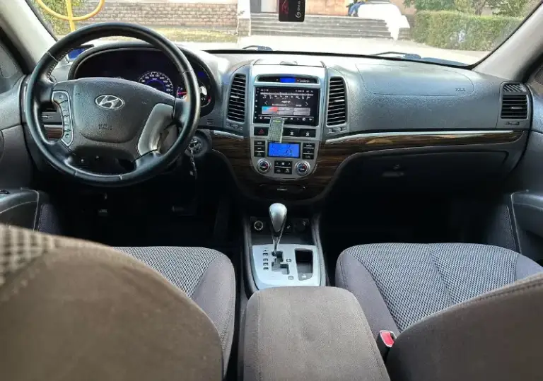 Продам hyundai santa fe|2011г
2.4 Бензин
Работает идеально!
Коробка автомат
Полных привод 4х4
Двухзонный климат
Круиз контроль
Подогрев сидений
Подогрев зеркал
Мульте руль
Монитор с навигацией
Bluetooth, aux, usb
Парктроники зад перед
2 Ключа
От собственницы
Цена-1.270.000₽
Все вопросы по телефону:+79591677371
📞 Звоните: +7(959)1677371 - фотография - 6