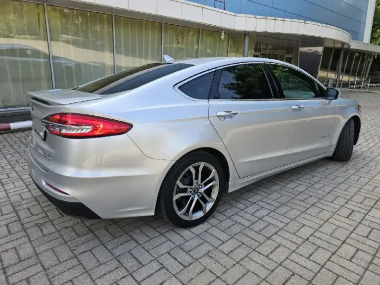 Ford fusion hybrid 2019, топовая комплектация titanium.
Пробег 99 800 км.
Я единственный владелец в рф. История чистая, птс оригинал, без подводных камней!
🔥 Гибрид! Реальный расход 5-6 л/100 км, полного бака хватает на 900 км. Тихий, комфортный, управляется отлично.
✅ Адаптивный круиз, автоторможение, удержание в полосе, слепые зоны
✅ Камера заднего вида, парктроники, биled фары
✅ Кожаный салон, сиденья с памятью, подогревом и вентиляцией
✅ Подогрев руля, 2-зонный климат
✅ Аудио sony (12 динамиков), навигация
✅ Автозапуск, шайба-джойстик кпп
✅ Бесключевой доступ, в т. Ч. Кодовый
✅❗ Европейские зеркала — с широким обзором и складыванием
📌 Пробег оригинальный, не скручен!
📌 Любая проверка/сто
🚗 Продаю без спешки, авто радует. Только прямому покупателю, без посредников.
💬 1 890 000 ₽.
+79494710689 - фотография - 3