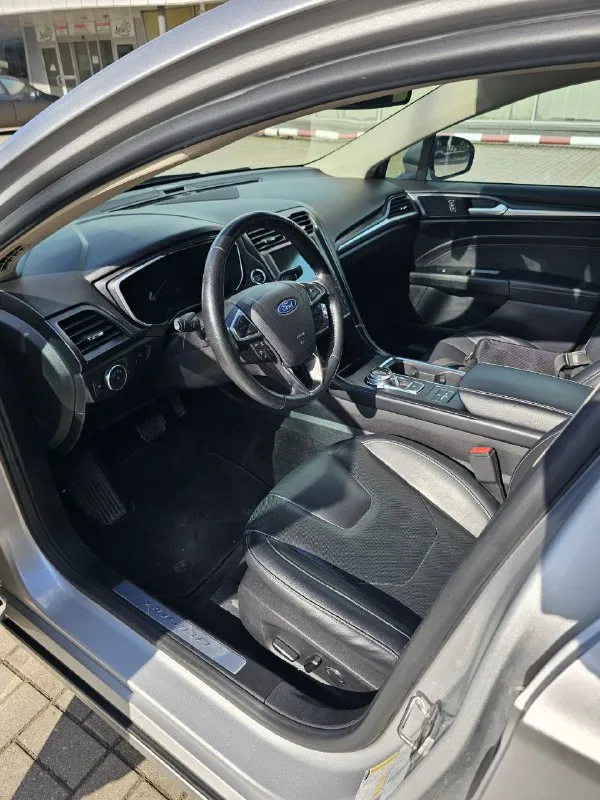 Ford fusion hybrid 2019, топовая комплектация titanium.
Пробег 99 800 км.
Я единственный владелец в рф. История чистая, птс оригинал, без подводных камней!
🔥 Гибрид! Реальный расход 5-6 л/100 км, полного бака хватает на 900 км. Тихий, комфортный, управляется отлично.
✅ Адаптивный круиз, автоторможение, удержание в полосе, слепые зоны
✅ Камера заднего вида, парктроники, биled фары
✅ Кожаный салон, сиденья с памятью, подогревом и вентиляцией
✅ Подогрев руля, 2-зонный климат
✅ Аудио sony (12 динамиков), навигация
✅ Автозапуск, шайба-джойстик кпп
✅ Бесключевой доступ, в т. Ч. Кодовый
✅❗ Европейские зеркала — с широким обзором и складыванием
📌 Пробег оригинальный, не скручен!
📌 Любая проверка/сто
🚗 Продаю без спешки, авто радует. Только прямому покупателю, без посредников.
💬 1 890 000 ₽.
+79494710689 - фотография - 8