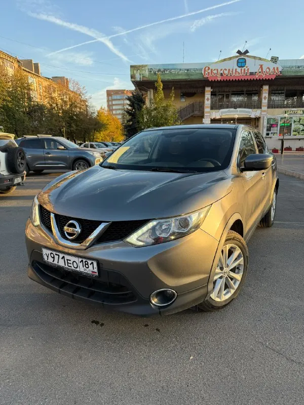 Продам nissan qashqai
Цена: 1.300.000р.
Год выпуска: 2016г.
: 1.2Т
Коробка: cvt
Пробег: 117.000км родной
Я хозяин, машину покупал для себя продаю в связи с покупкой жилья, машина в хорошем состоянии обслужена, никаких стуков, вибраций, посторонних шумов, бережная эксплуатация, машинка очень экономичная, салон не затертый, климат рабочий, хорошая летняя резина.
Остальные вопросы по телефону
+79591901013
📞 Звоните: +7(959)1901013 - фотография - 1