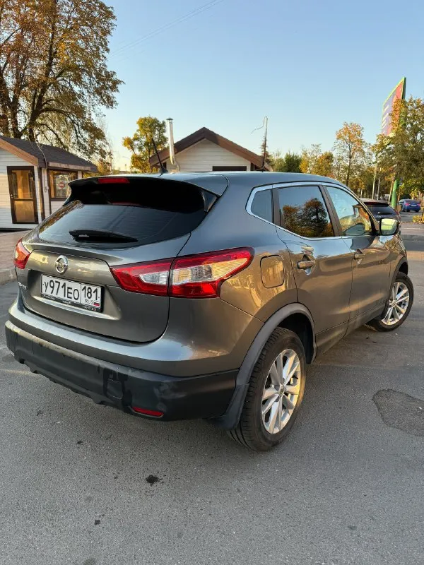 Продам nissan qashqai
Цена: 1.300.000р.
Год выпуска: 2016г.
: 1.2Т
Коробка: cvt
Пробег: 117.000км родной
Я хозяин, машину покупал для себя продаю в связи с покупкой жилья, машина в хорошем состоянии обслужена, никаких стуков, вибраций, посторонних шумов, бережная эксплуатация, машинка очень экономичная, салон не затертый, климат рабочий, хорошая летняя резина.
Остальные вопросы по телефону
+79591901013
📞 Звоните: +7(959)1901013 - фотография - 3