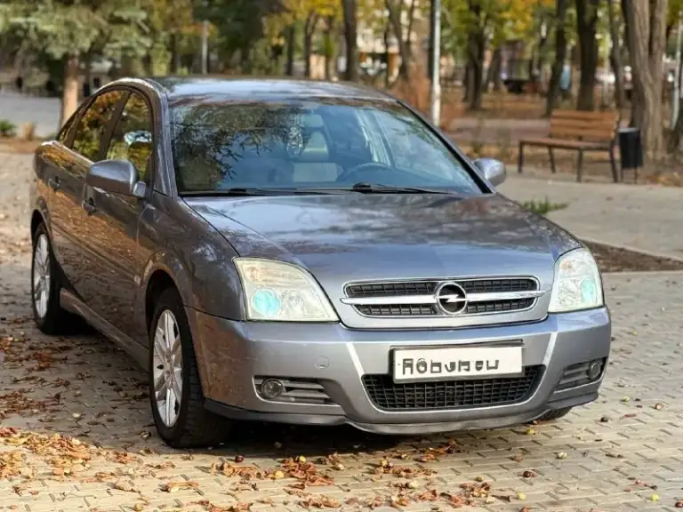 В продаже opel vecrta gts 1.8 бензин
Модель двигателя z18xe без фазарегуляторов и теплообменника
Автомобиль пригнан из германии в 2019 году. Один собственник в днр, пробег по нашим дорогам 12.000 км
Родной пробег 260.000 км
Таких автомобилей осталось единицы !
Максимальная комплектация
Климат контроль двух зонный ( рабочий )
Кожаный салон gts
Датчик давление шин
Полный электро пакет 4эл стеклоподъемника
Полный бортовой компьютер
Парктроник
Мульти руль
Камера заднего вида
Большой монитор с блютус
По кузову в идеальном состоянии, весь в родном окрасе
Без намека на ржавчину
Родной остекления, лобовое без трещин
Диски родные р17 на зимней резине
Все сервисные книги имеются
Линзовая заводская оптика
Двигатель, ходовая, коробка на 5+
Цена 580.000,торг у капота
Осмотр донецк
+79495097888
📲 Tg: дешевые колеса
📞 Звоните: +7(949)5097888 - фотография - 1