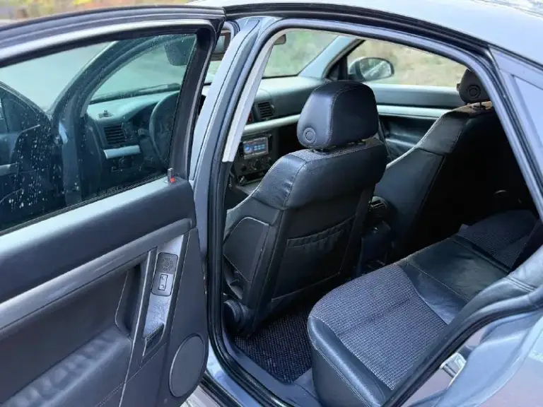 В продаже opel vecrta gts 1.8 бензин
Модель двигателя z18xe без фазарегуляторов и теплообменника
Автомобиль пригнан из германии в 2019 году. Один собственник в днр, пробег по нашим дорогам 12.000 км
Родной пробег 260.000 км
Таких автомобилей осталось единицы !
Максимальная комплектация
Климат контроль двух зонный ( рабочий )
Кожаный салон gts
Датчик давление шин
Полный электро пакет 4эл стеклоподъемника
Полный бортовой компьютер
Парктроник
Мульти руль
Камера заднего вида
Большой монитор с блютус
По кузову в идеальном состоянии, весь в родном окрасе
Без намека на ржавчину
Родной остекления, лобовое без трещин
Диски родные р17 на зимней резине
Все сервисные книги имеются
Линзовая заводская оптика
Двигатель, ходовая, коробка на 5+
Цена 580.000,торг у капота
Осмотр донецк
+79495097888
📲 Tg: дешевые колеса
📞 Звоните: +7(949)5097888 - фотография - 7