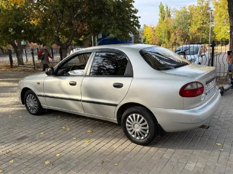 В продаже заз chance 2010 года выпуска.121.000 пробег. Автомобиль на отличном ходу, комплектация с гидроусилителем. Вообще не гнилой, пороги и днище целые, низа дверей как у нового авто. Все силовые агрегаты без намека на ржавчину. Кузов видно на фото. Техника обслуженная, мотор масло не расходует, коробка включается, ходовая часть в порядке, тяга у авто отличная. Салон опрятный, не прокурен. Установлена не плохая музыка с aux и bluetooth.
Юридически чистый автомобиль, любое переоформление
Донецк.
205.000 Рублей, торг уместен
+79495097888
📲 Tg: дешевые колеса
📞 Звоните: +7(949)5097888 - фотография - 4
