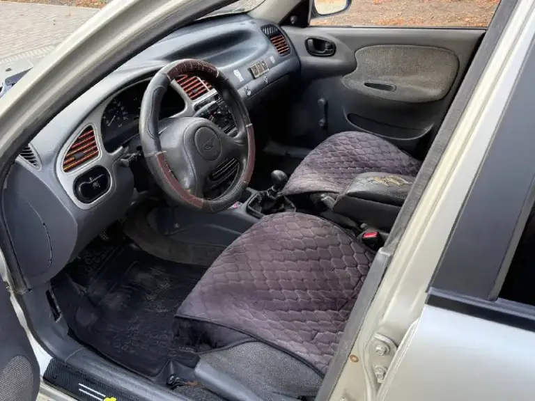 В продаже заз chance 2010 года выпуска.121.000 пробег. Автомобиль на отличном ходу, комплектация с гидроусилителем. Вообще не гнилой, пороги и днище целые, низа дверей как у нового авто. Все силовые агрегаты без намека на ржавчину. Кузов видно на фото. Техника обслуженная, мотор масло не расходует, коробка включается, ходовая часть в порядке, тяга у авто отличная. Салон опрятный, не прокурен. Установлена не плохая музыка с aux и bluetooth.
Юридически чистый автомобиль, любое переоформление
Донецк.
205.000 Рублей, торг уместен
+79495097888
📲 Tg: дешевые колеса
📞 Звоните: +7(949)5097888 - фотография - 9