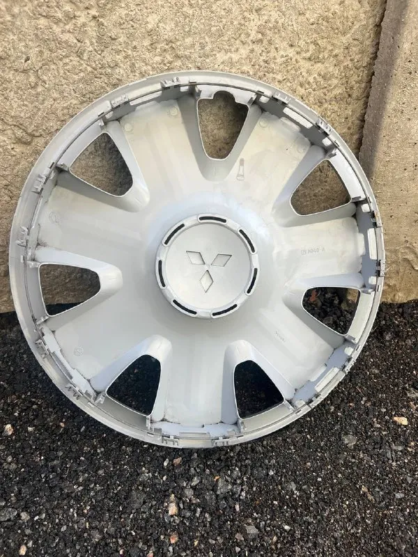 Продам: диски r-16 - 5х114.3‼️
Для lancer x, asx, outlander
Подходят на большинство японских и корейских авто.
Цена: 13.000 руб (за комплект - 4.шт!)
✅ Оригинальные штампы - mitsubishi (+ колпаки‼️)
Хaрaктeриcтики - r16, 6.5j, et-44, 5x114.3
Достались с автомобилем.
Стояли на outlander.
📍Осмотр в г. Дoнецк, калининский р-н
📞🇷🇺Звоните: +7 949-577-25-85 - фотография - 5