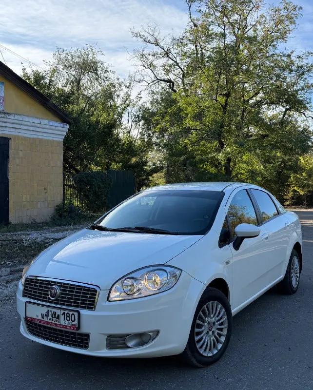 Продам fiat linea 2012 года
1.4 Атмосферник, чугунный блок
Также установлено (вписан в техпаспорт)
Авто в одной семье с момента покупки в автосалоне, с 2012 года (приобреталась у оф. Дилера на ленинском проспекте)
Пробег 185 тыс. Км.
Комплектация: кондиционер(заправлен, работает), гур, 2 эл. Стеклоподъемника, абс, электрорегулировка фар и зеркал, подогрев заднего стекла и боковых зеркал
Машина относится к c классу и имеет просторный багажник на 500 литров
Кузов полностью оцинкован, намека на ржавчину нет
Автомобиль в дтп не участвовал, все элементы кузова в родном окрасе и все стекла родные, включая лобовое.
Техническое состояние отличное, обслуживается машина своевременно, при необходимости более подробно могу рассказать
Салон также в отличном состоянии, задний ряд сидений с момента покупки в чехлах
Цена: 670 000 руб, торг у капота.
Номер для связи: +79494068921
Авто находится в макеевке
Вместе с авто отдам: свежий зимний комплект резины, резиновые коври
📞 Звоните: +7(949)4068921 - фотография - 3